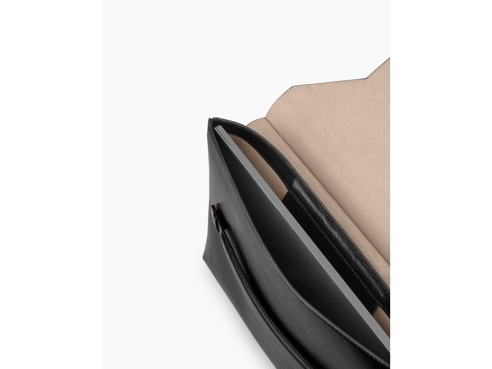 Pochette IDEAL OF SWEDEN pour ordinateurs 13 pouces - Modèle June - Snake